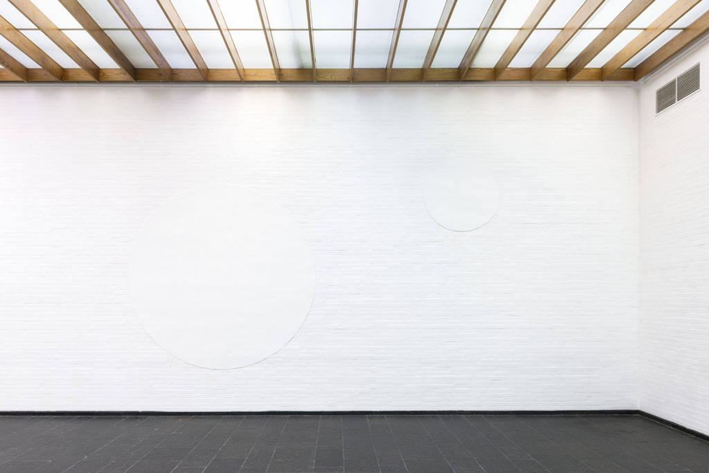 White Cube, Wandarbeit, Latex, Spachtelmasse, Ø 0,80 - 2 m