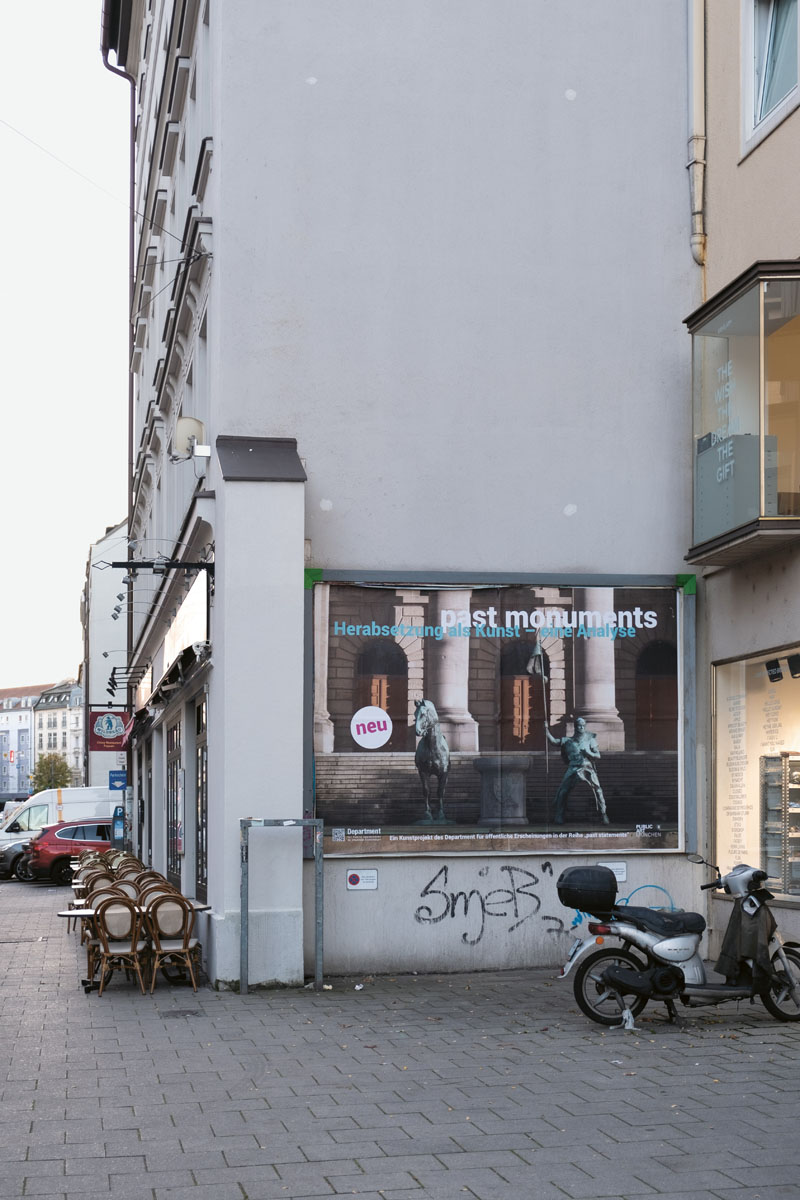 Augustenstrasße, Ecke Brienner Straße. 1.11.-10.11.