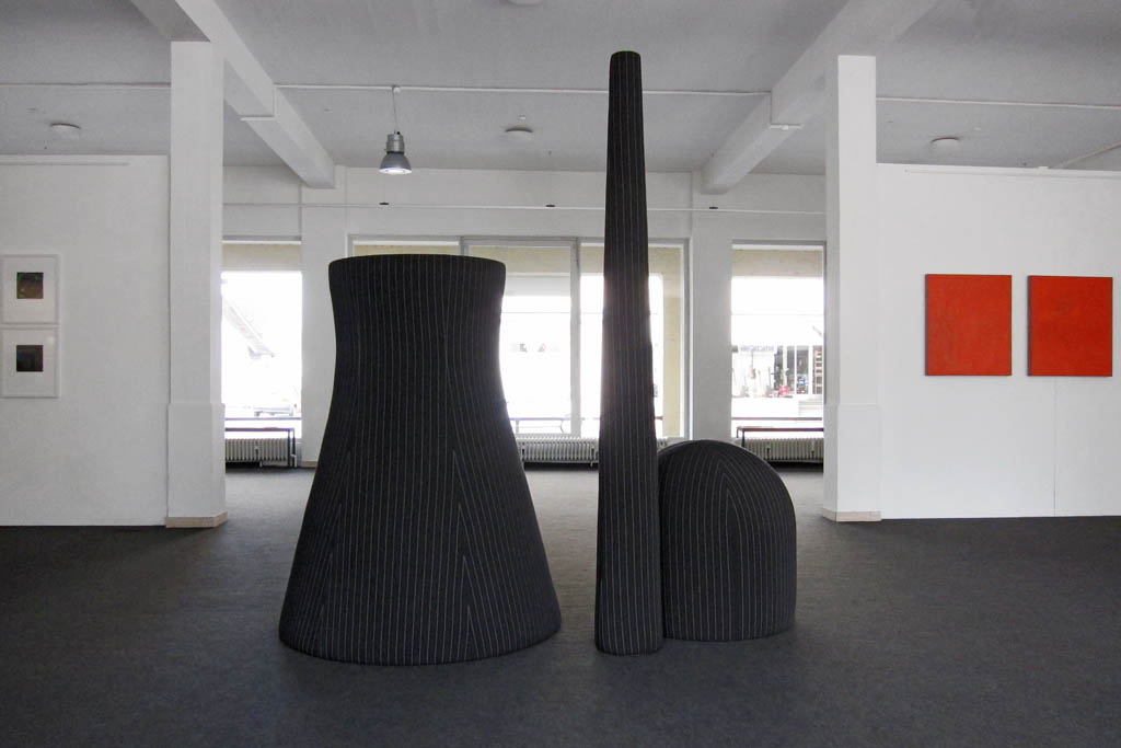 Große Vase mit Zubehör, 2013